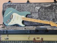 2017 Fender AM Pro Stratocaster MN Sonic Grey - 2nd Hand