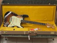 Fender Mike McCready Stratocaster, Rosewood Fingerboard, 3-Color Sunburst ohne Koffer UVP: 1949.-