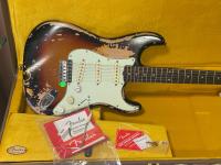 Fender Mike McCready Stratocaster, Rosewood Fingerboard, 3-Color Sunburst ohne Koffer UVP: 1949.-