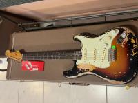 Fender Mike McCready Stratocaster, Rosewood Fingerboard, 3-Color Sunburst ohne Koffer UVP: 1949.-