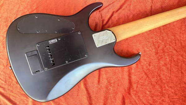 Preview: Sterling by Music Man John Petrucci JP157 MN Trans Black Satin UVP:2399.- Preview: Sterling by Music Man John Petrucci JP157 MN Trans Black Satin UVP:2399.-